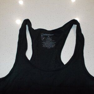 black top muscle tee
